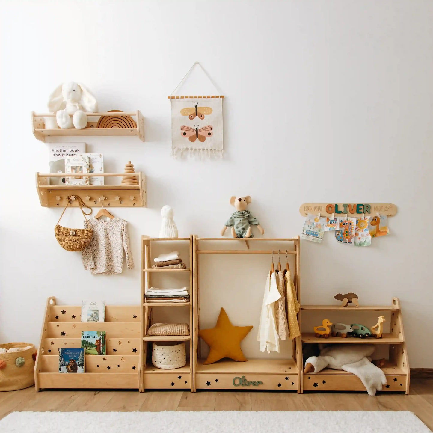Montessori Floating Nursery Shelf with Hooks – Natural Wood Wall-Mounted Book & Toy Organizer for Kids Room